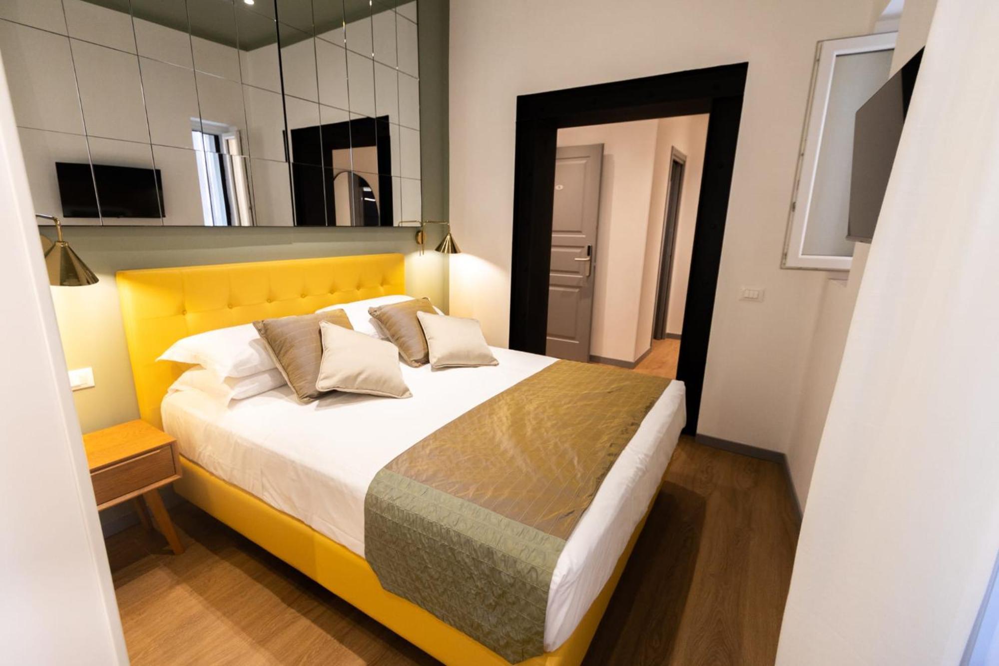 Отель Trevi Monti House Рим Экстерьер фото